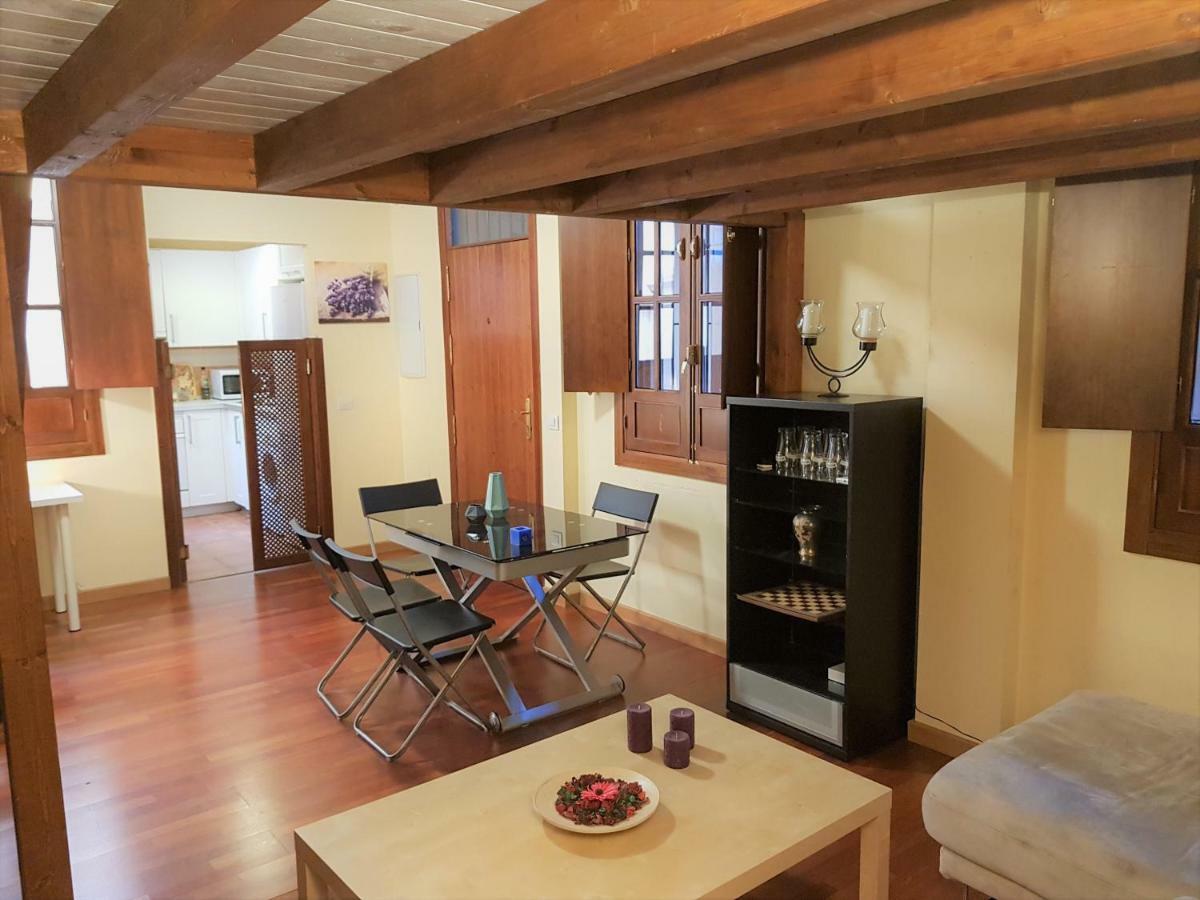 Feria Palace Apartment Севілья Екстер'єр фото